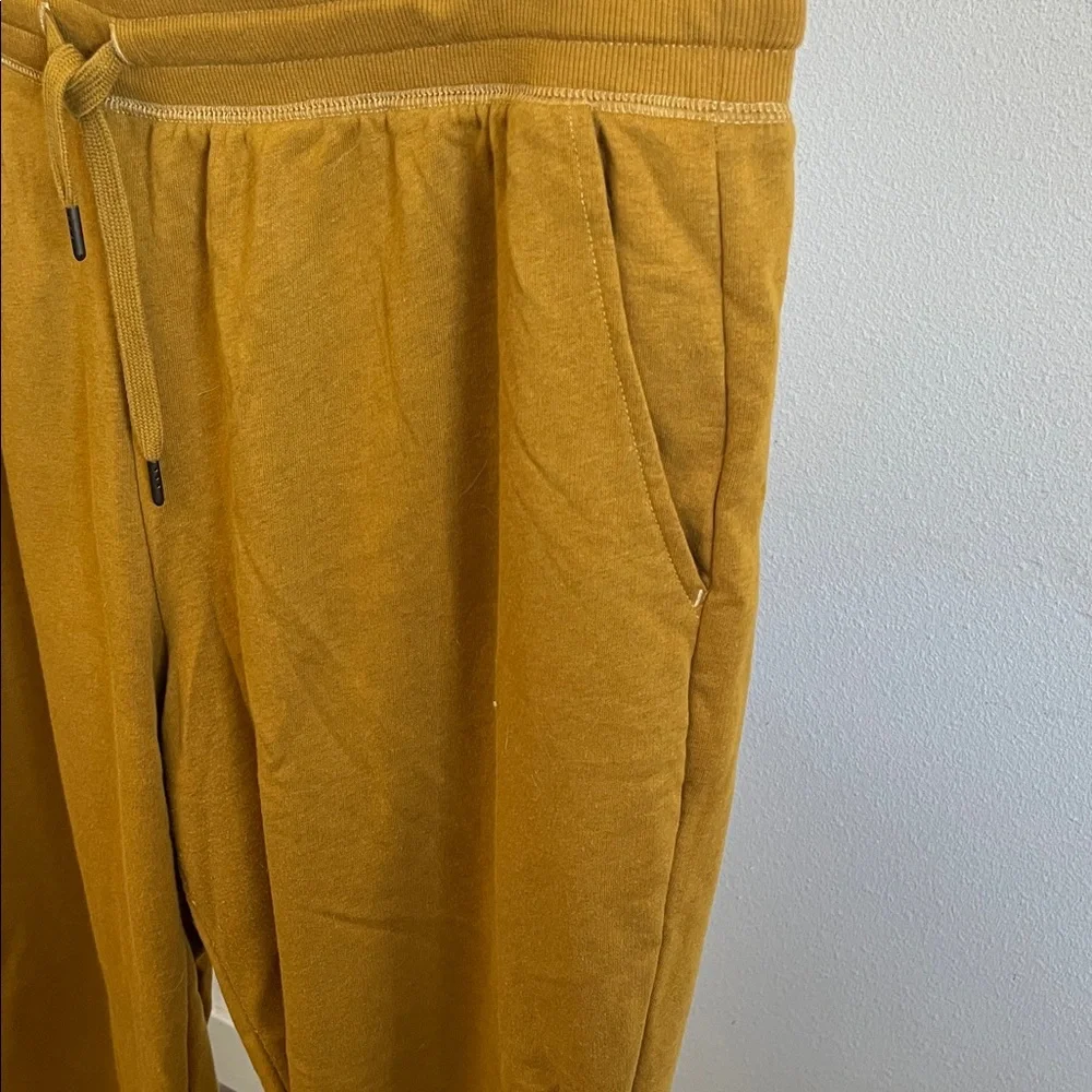 Old Navy Women's Mustard Joggers - Picture 4 of 5